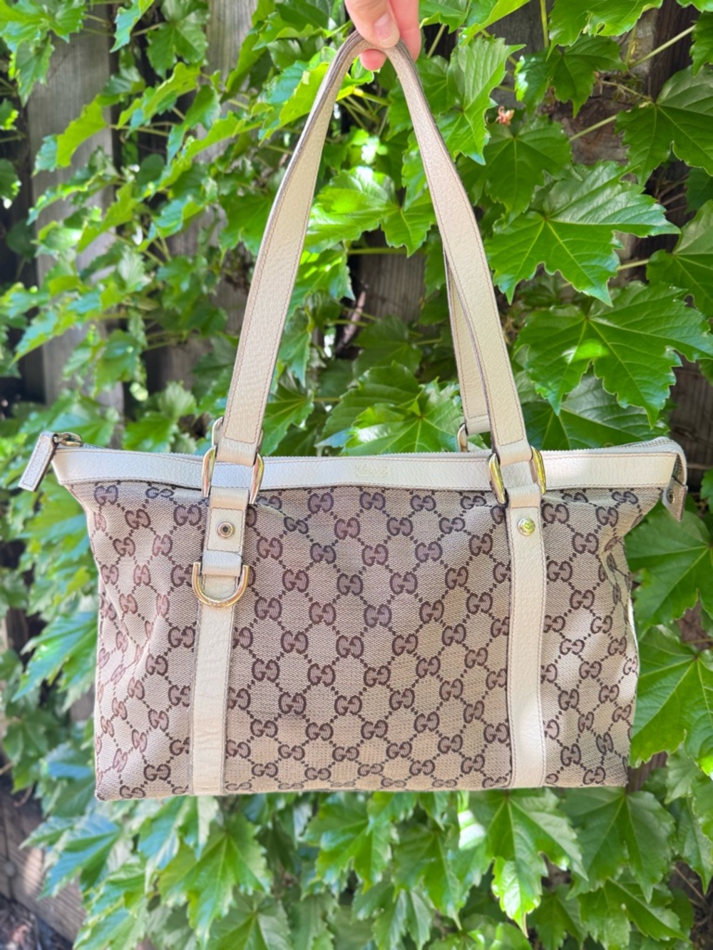 **SOLD** Gucci GG Abbey Canvas Shoulder Bag